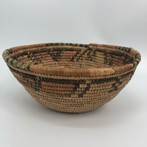 Vintage Natural handwoven basket.